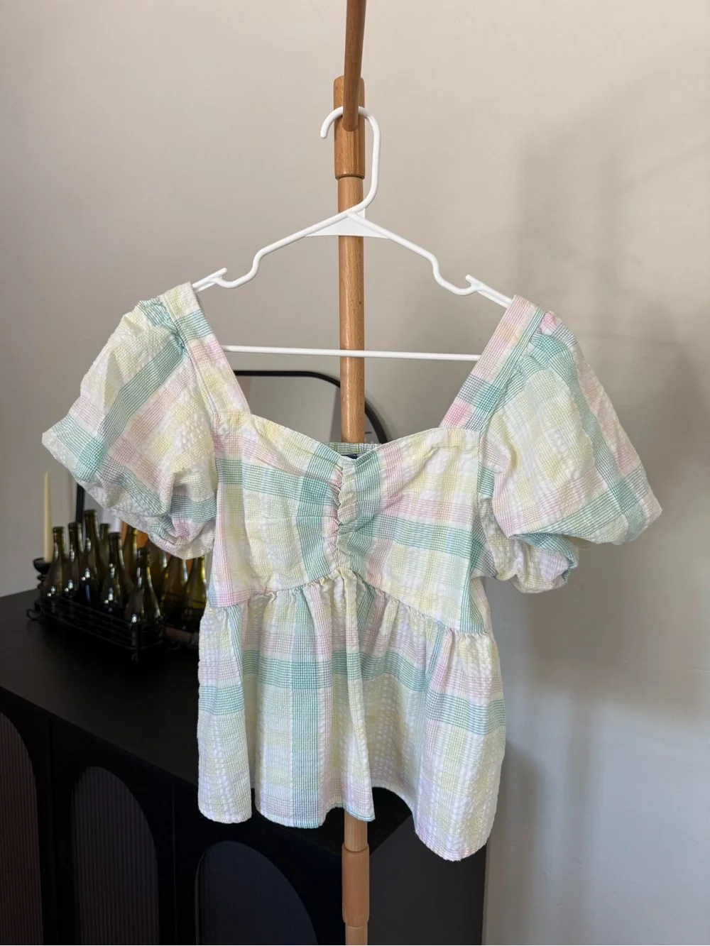 Old Navy Puff-Sleeve Smocked Seersucker Babydoll Swing Blouse Women’s Size M